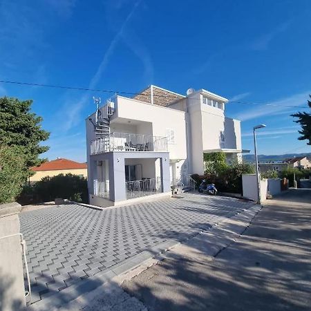Matoc Apartments Муртер Екстериор снимка