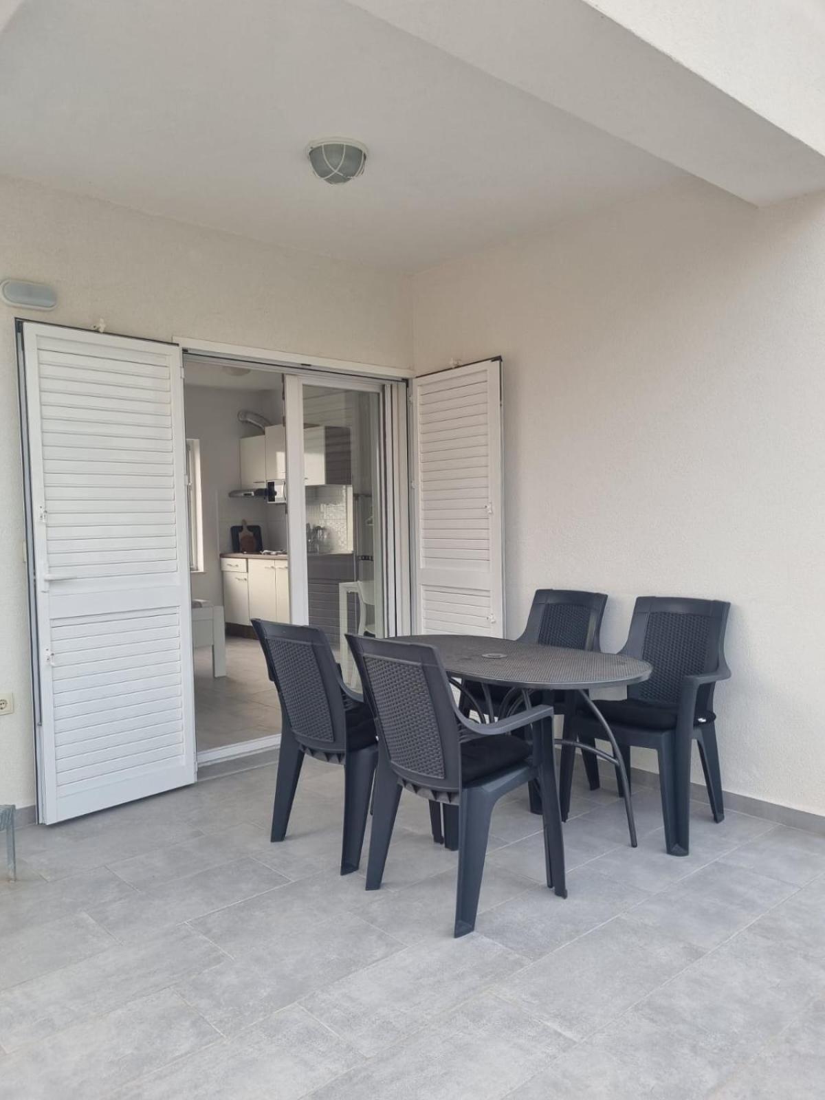 Matoc Apartments Муртер Екстериор снимка