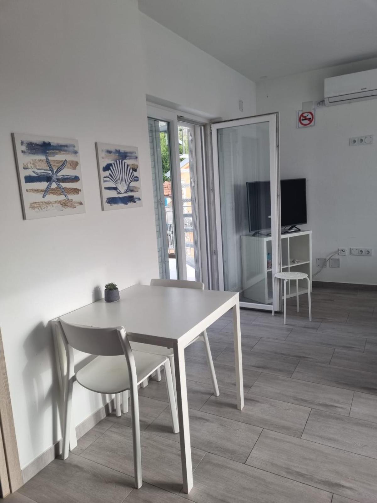 Matoc Apartments Муртер Екстериор снимка